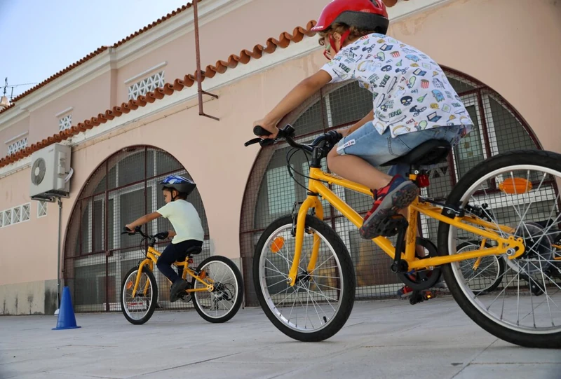 Seguro escolar inclui acidentes de bicicleta